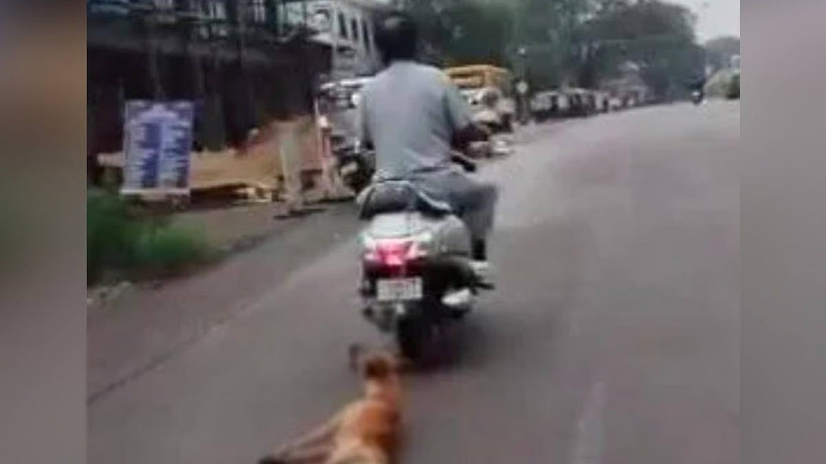 ಉಡುಪಿ: ಬೈಕ್ ಹಿಂದೆ ನಾಯಿಯನ್ನು ಕಟ್ಟಿ ಎಳೆದೊಯ್ದ ವ್ಯಕ್ತಿ; FIR ದಾಖಲು